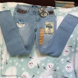 SQZ Girls Stretch Denim with Flippable Sequins and Scrunchie
